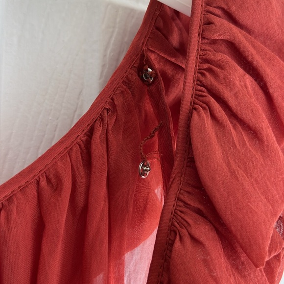 Rebecca Taylor silk blouse. Rust color. Sleeveless with ruffled neckline/size 8 - Picture 4 of 7